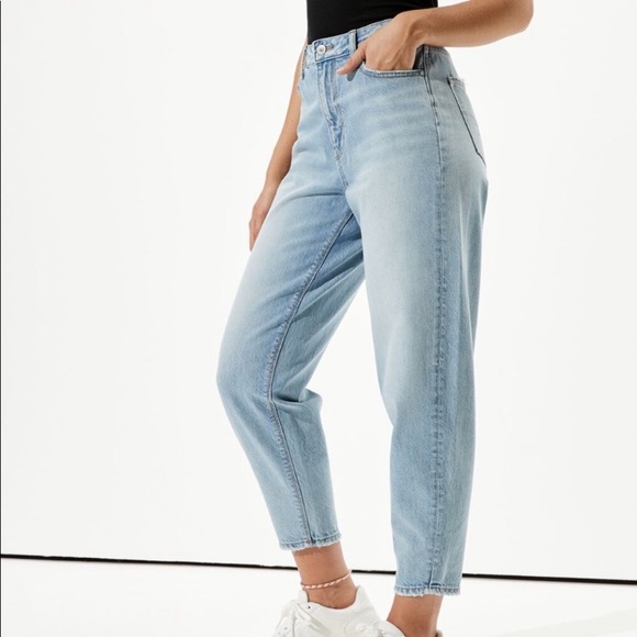 AEO All Cotton MOM JEANS Lightly Distressed Size 4 - Picture 14 of 15